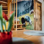 Lasschata - Domki W Gorach Jacuzzi & Sauna *