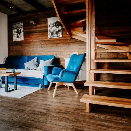 Lasschata - W Gorach Jacuzzi & Sauna Chalet