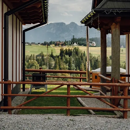 Lasschata - W Gorach Jacuzzi & Sauna Chalet Zakopane